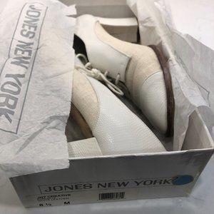 Jones New York lace up white women's heels
